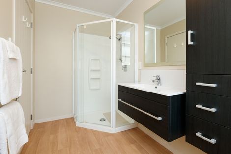 Photo of property in 8 Medallion Court, Kelvin Grove, Palmerston North, 4414