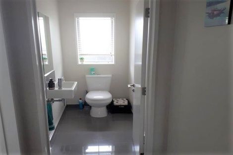 Photo of property in 8 Churchill Drive, Rangiora, 7400