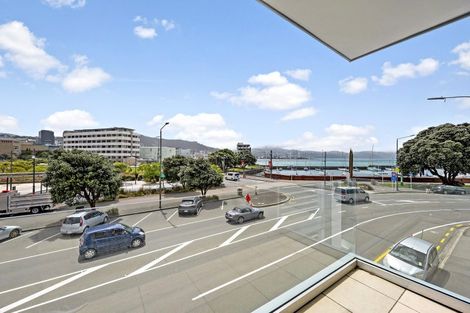 Photo of property in Aqua, 11/74 Oriental Parade, Oriental Bay, Wellington, 6011