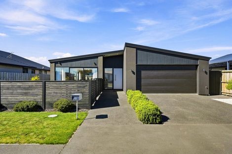 Photo of property in 46 Blakes Road, Belfast, Christchurch, 8051