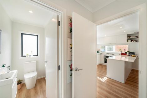 Photo of property in 5 Reid Lane, Wallaceville, Upper Hutt, 5018