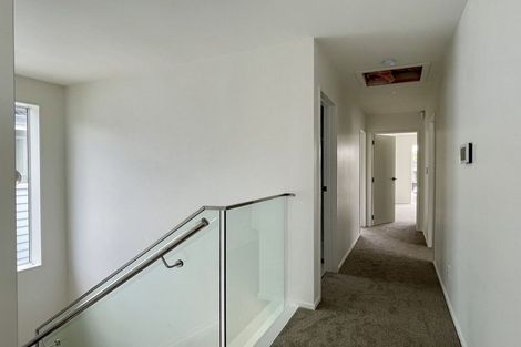 Photo of property in 3b Kaniere Place, Half Moon Bay, Auckland, 2012