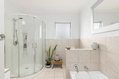 Photo of property in 48 Harbour View Road, Point Wells, Warkworth, 0986