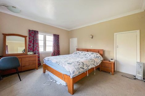 Photo of property in 227 Titirangi Road, Titirangi, Auckland, 0604