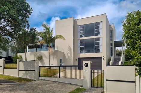 Photo of property in 67 Kittiwake Drive, Schnapper Rock, Auckland, 0632