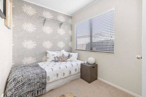 Photo of property in 2/260 Meola Road, Point Chevalier, Auckland, 1022