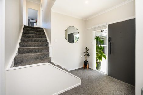 Photo of property in 28 Summerhill Drive, Fitzherbert, Palmerston North, 4410