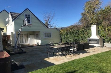 Photo of property in 55 Straven Road, Riccarton, Christchurch, 8011