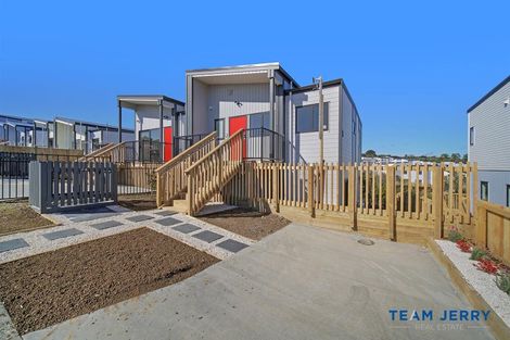 Photo of property in 14a Wahine Street, Papakura, 2110