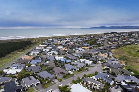 Photo of property in 5 Torrey Pines, Waimairi Beach, Christchurch, 8083