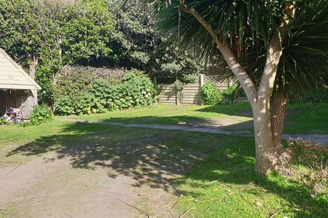 Photo of property in 9 Terrace Road, Titahi Bay, Porirua, 5022