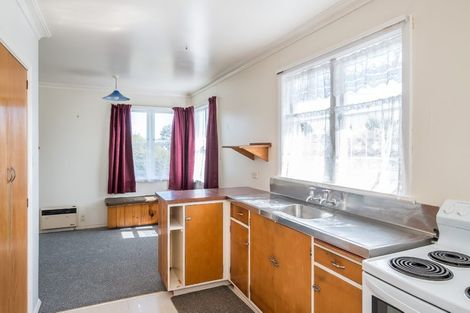 Photo of property in 15 Bledisloe Street, Levin, 5510