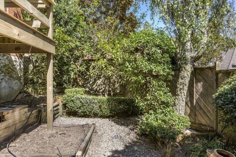Photo of property in 3/16 Mahara Avenue, Birkenhead, Auckland, 0626