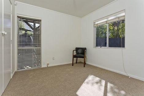 Photo of property in 2/31 Lake Road, Devonport, Auckland, 0624