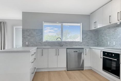 Photo of property in 15 Ratanui Road, Paraparaumu, 5032