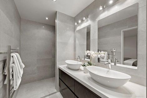 Photo of property in 38a Takutai Avenue, Bucklands Beach, Auckland, 2012