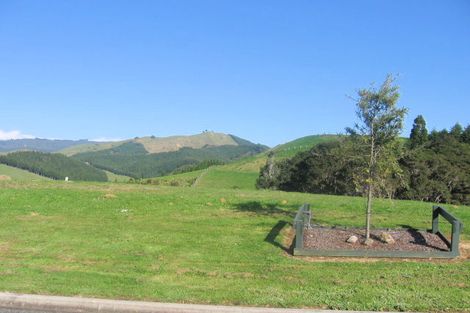 Photo of property in 95 Tarapatiki Drive, Whitianga, 3510