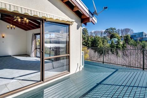 Photo of property in 27 Burns Road, Hospital Hill, Napier, 4110
