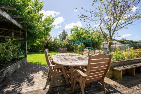 Photo of property in 12 Windsor Street, Dannevirke, 4930