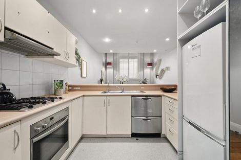 Photo of property in Whitmore Apartments, 7d Stout Street, Wellington Central, Wellington, 6011