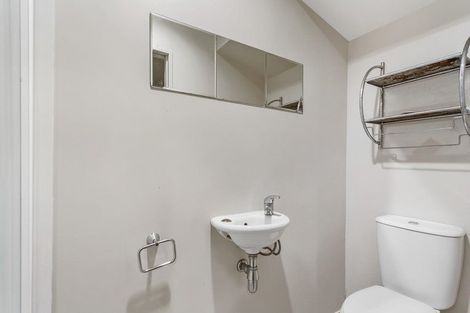 Photo of property in 64 Albionvale Road, Glen Eden, Auckland, 0602