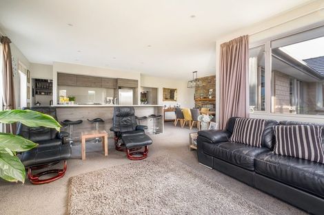 Photo of property in 4 Loeb Place, Rolleston, 7614