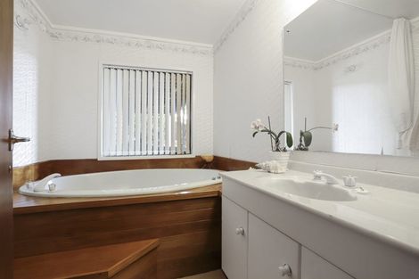 Photo of property in 28 Anich Road, Massey, Auckland, 0614