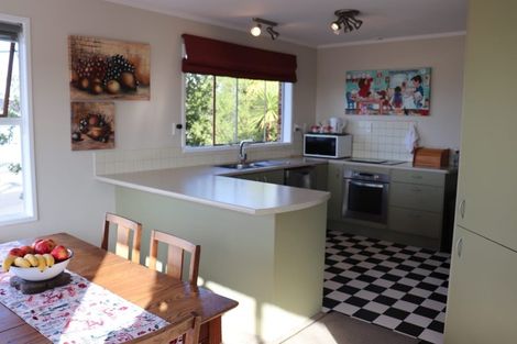 Photo of property in 2/47 Braemar Road, Rothesay Bay, Auckland, 0630