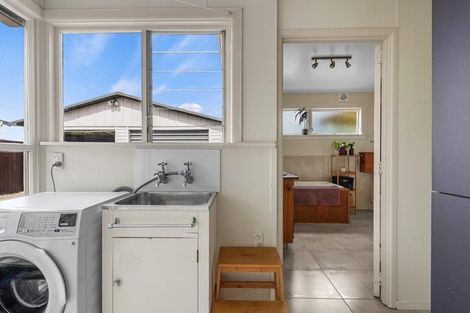 Photo of property in 18 Tilford Street, Woolston, Christchurch, 8062