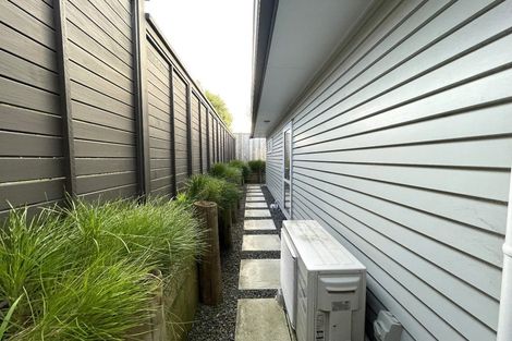 Photo of property in 11 Quibray Place, Botany Downs, Auckland, 2010