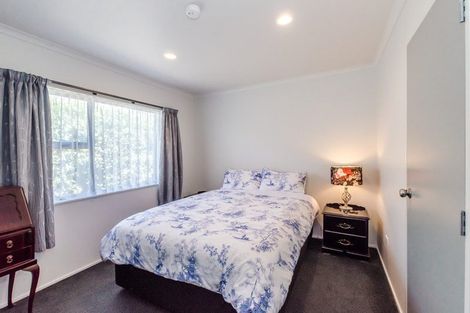 Photo of property in 6 Hemi Street, Waikanae, 5036