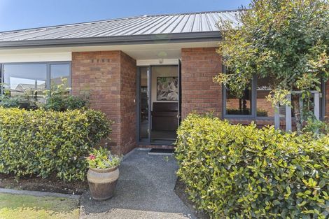 Photo of property in 271a Carrington Street, Vogeltown, New Plymouth, 4310