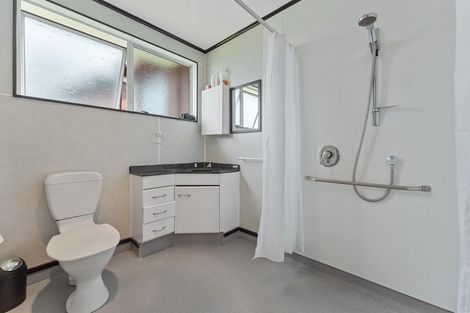 Photo of property in 24 Montjoy Street, Stratford, 4332