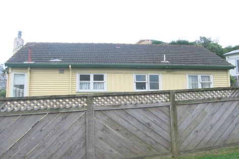 Photo of property in 69 Sidlaw Street, Strathmore Park, Wellington, 6022