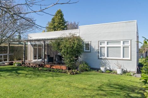 Photo of property in 11 Kempton Street, Greytown, 5712