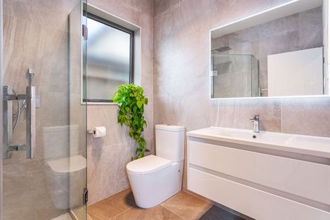 Photo of property in 6 Kahika Grove, Huapai, Kumeu, 0810