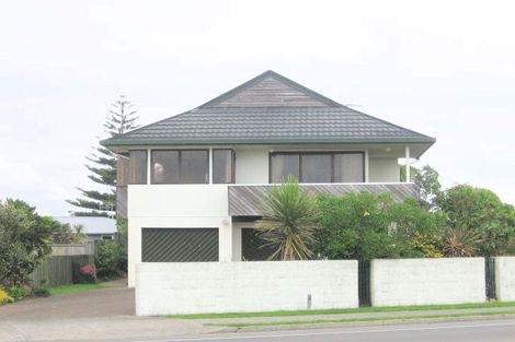 Photo of property in 161 Marine Parade, Mount Maunganui, 3116