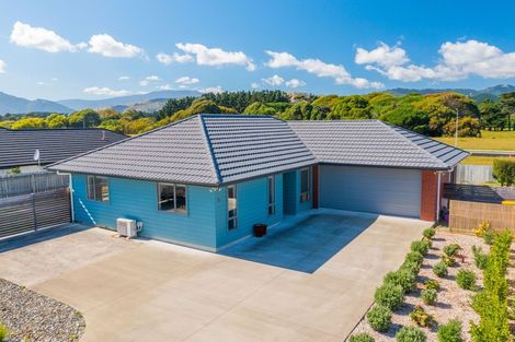 Photo of property in 79 Kotuku Drive, Paraparaumu Beach, Paraparaumu, 5032