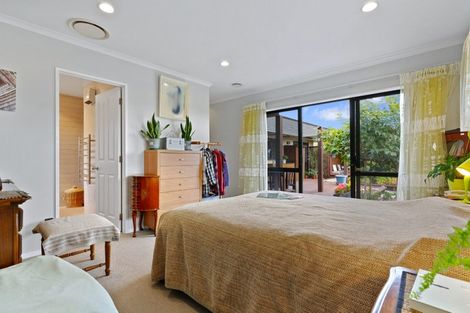 Photo of property in 9 Mohill Place, East Tamaki Heights, Auckland, 2016