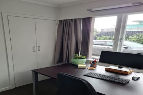 Photo of property in 286a Rangatira Road, Beach Haven, Auckland, 0626