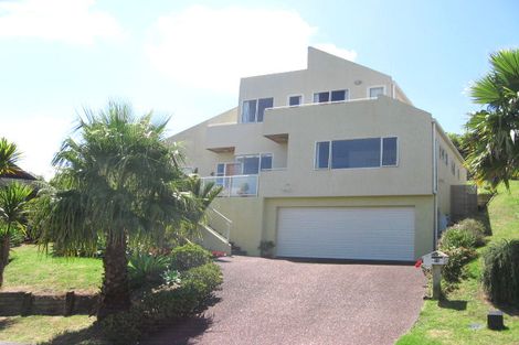 Photo of property in 74 Pemberton Avenue, Bayview, Auckland, 0629