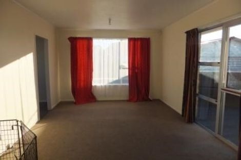 Photo of property in 28 Medina Crescent, Parklands, Christchurch, 8083