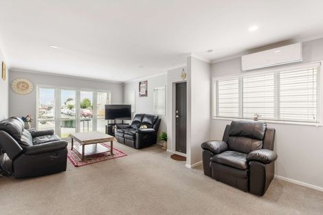 Photo of property in 51 Tribute Loop, Takanini, 2112