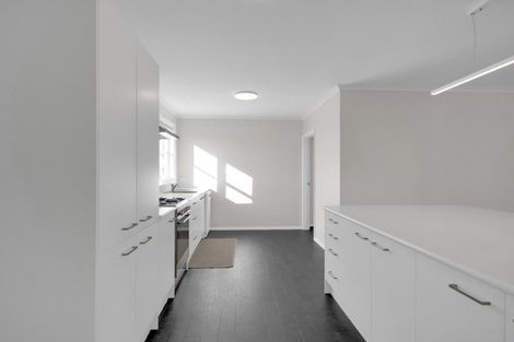Photo of property in 27a Brecon Road, Stratford, 4332