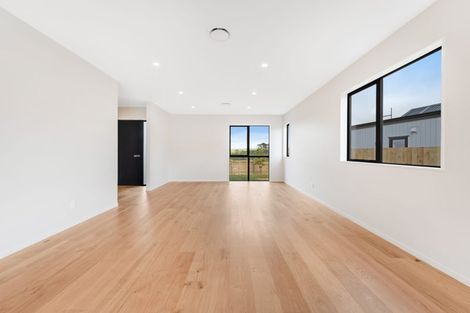 Photo of property in 3 Wagyu Lane, Karaka, 2580