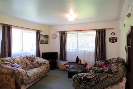 Photo of property in 30 Colville Road, Coromandel, 3506