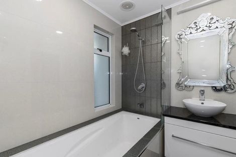 Photo of property in 1 Fow Street, Hamilton Central, Hamilton, 3204