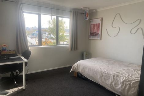 Photo of property in 91b Whites Line East, Waiwhetu, Lower Hutt, 5010