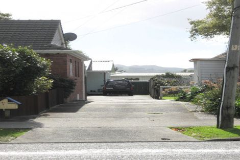 Photo of property in 2/69 Waddington Drive, Naenae, Lower Hutt, 5011