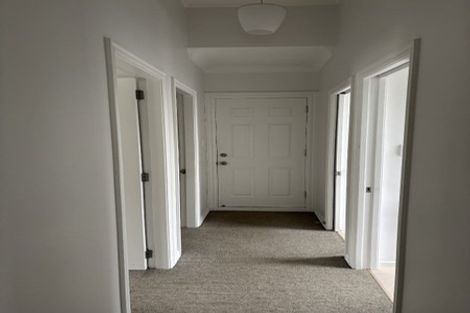 Photo of property in 121 Kelburn Parade, Kelburn, Wellington, 6012